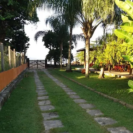 Vila Maanaim praia enseada pé na areia Ubatuba-sp-3
